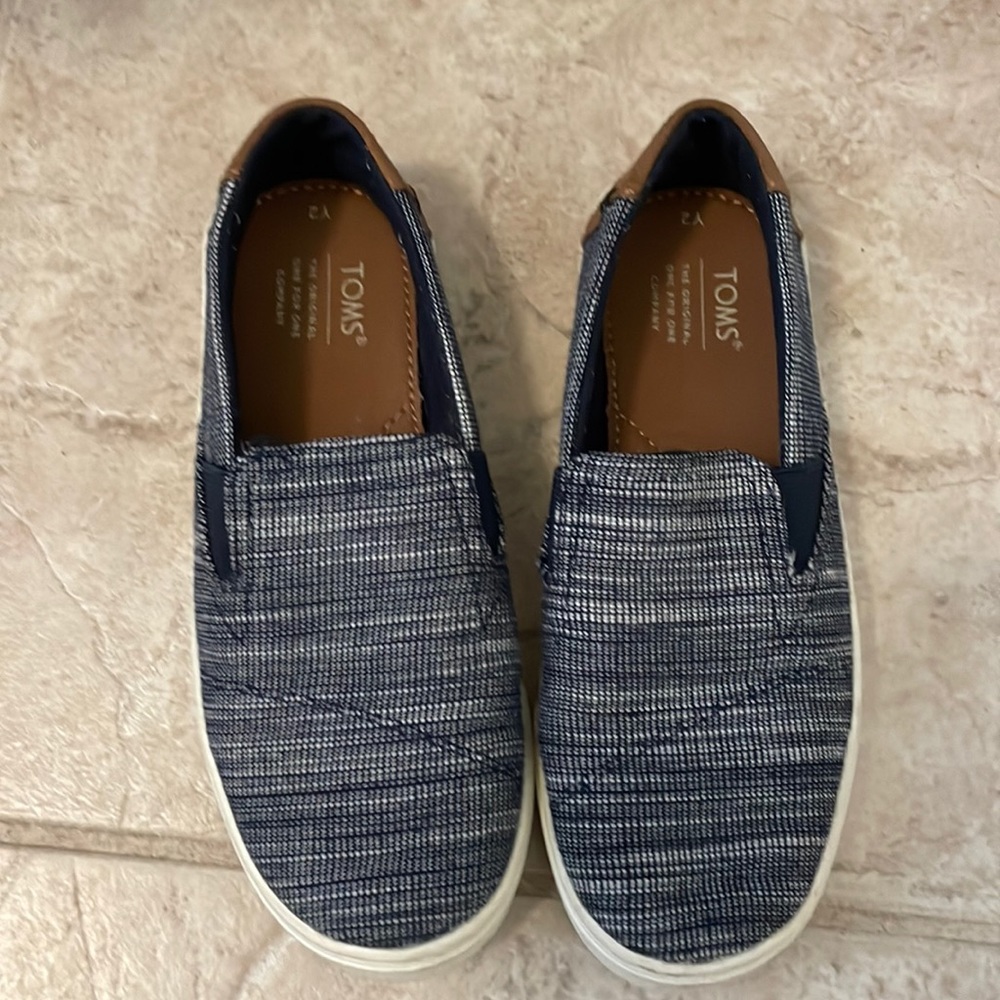 Kids Toms shoes